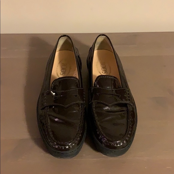 Tod’s Brown Patent Leather Driving Shoes - Women’s Size 38.5 - Picture 5 of 10